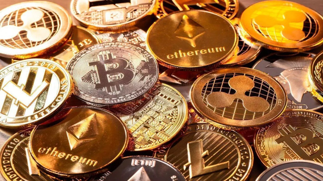 Global Crypto Market Suffers $1 Trillion Loss as Bitcoin Crashes